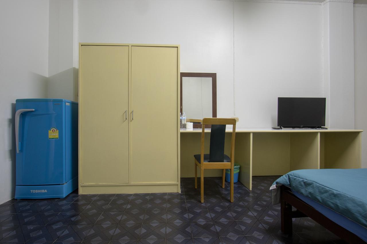 Monta Apartment Bangsaen Екстериор снимка